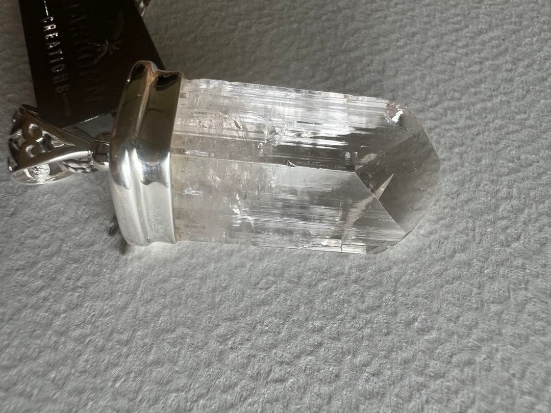 ダンビュライトペンダント！！美麗結晶 スターボーン社41.0cts