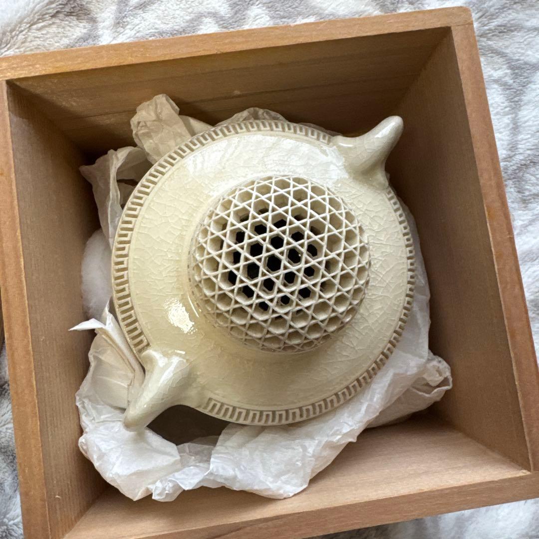 専用⭐︎ 仁楓 白薩摩 香櫨　陶芸　薩摩焼 香道具 貫入 錦襴 2重透かし