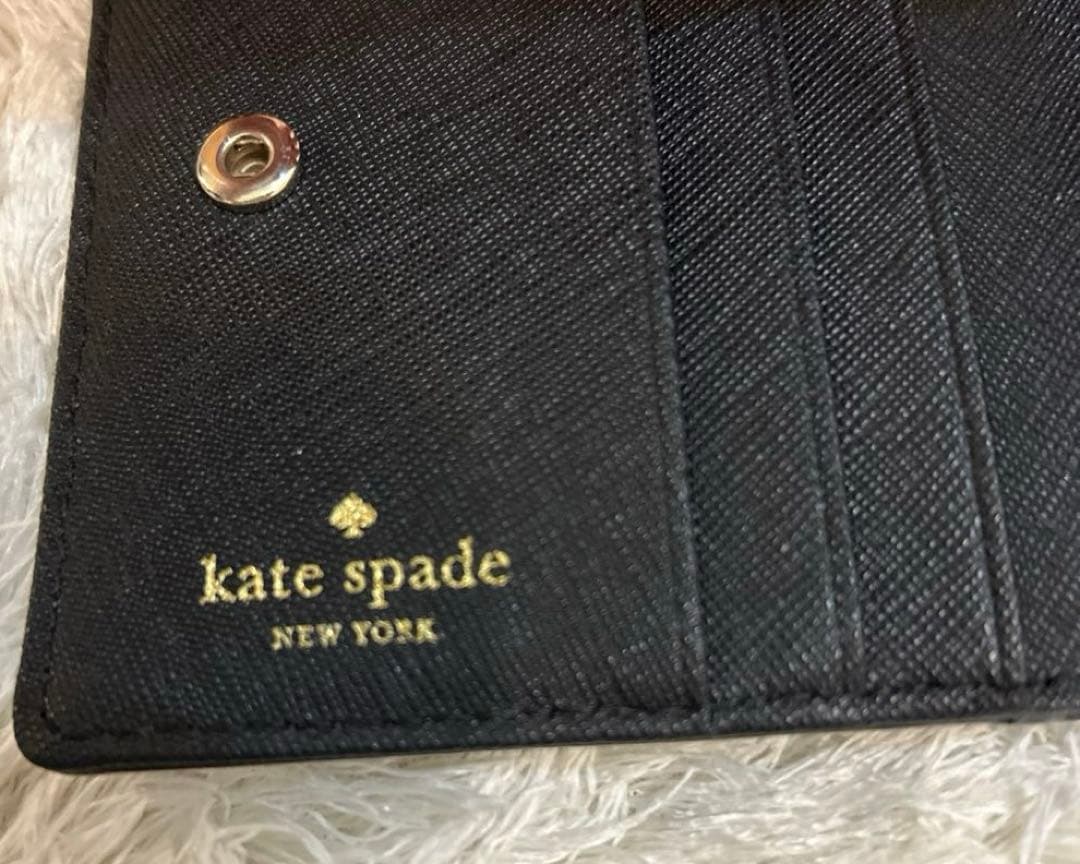 未使用　ケイトスペード　kate spade 二つ折財布　ウォレット　黒