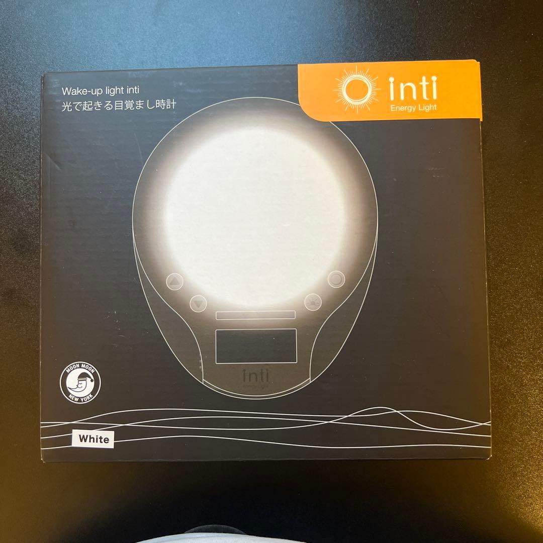 inti4s 光で起きる目覚まし時計 ホワイト - メルカリ