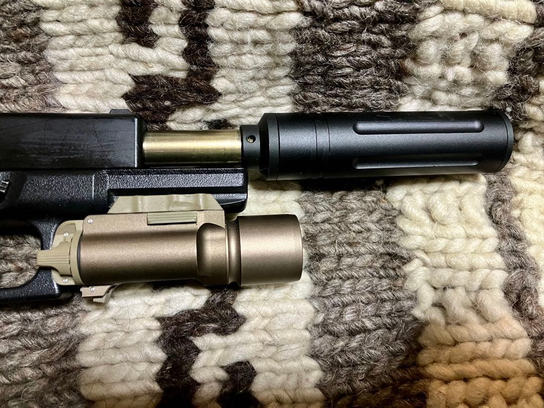 東京マルイ　ガスブローバックハンドガン　グロック17 gen3 カスタム　中古