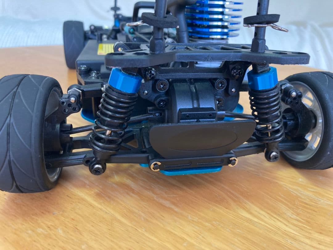 エンジンラジコンカー 4WD 1/10 オンロードタイプ オマケ多数