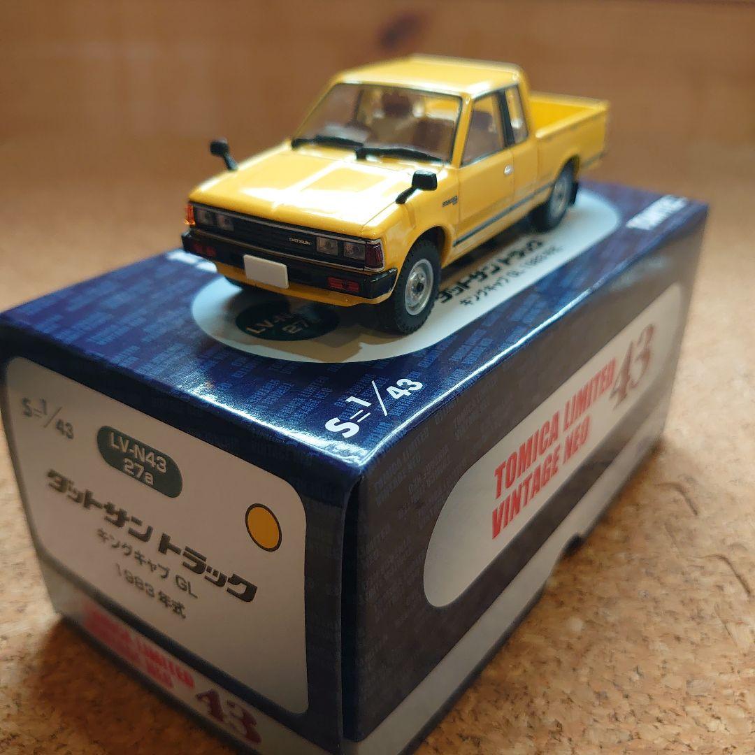 トミカ リミテッド ヴィンテージ ダットサン トラック