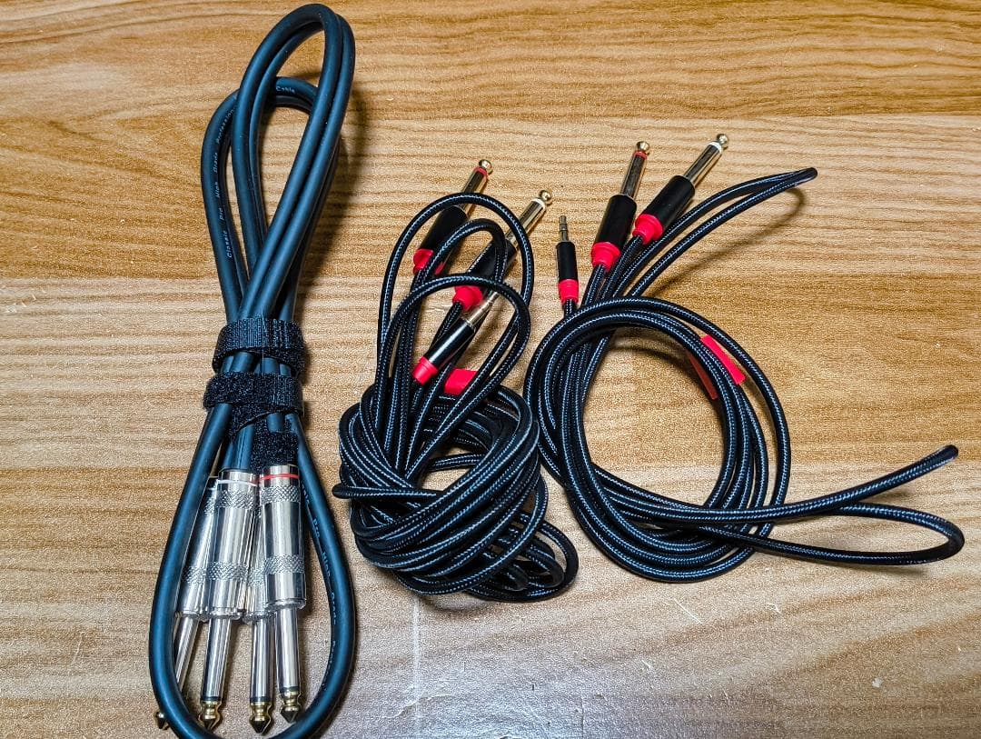 MACKIE 402VLZ4 アナログミキサー 4チャンネル ケーブルオマケ付き