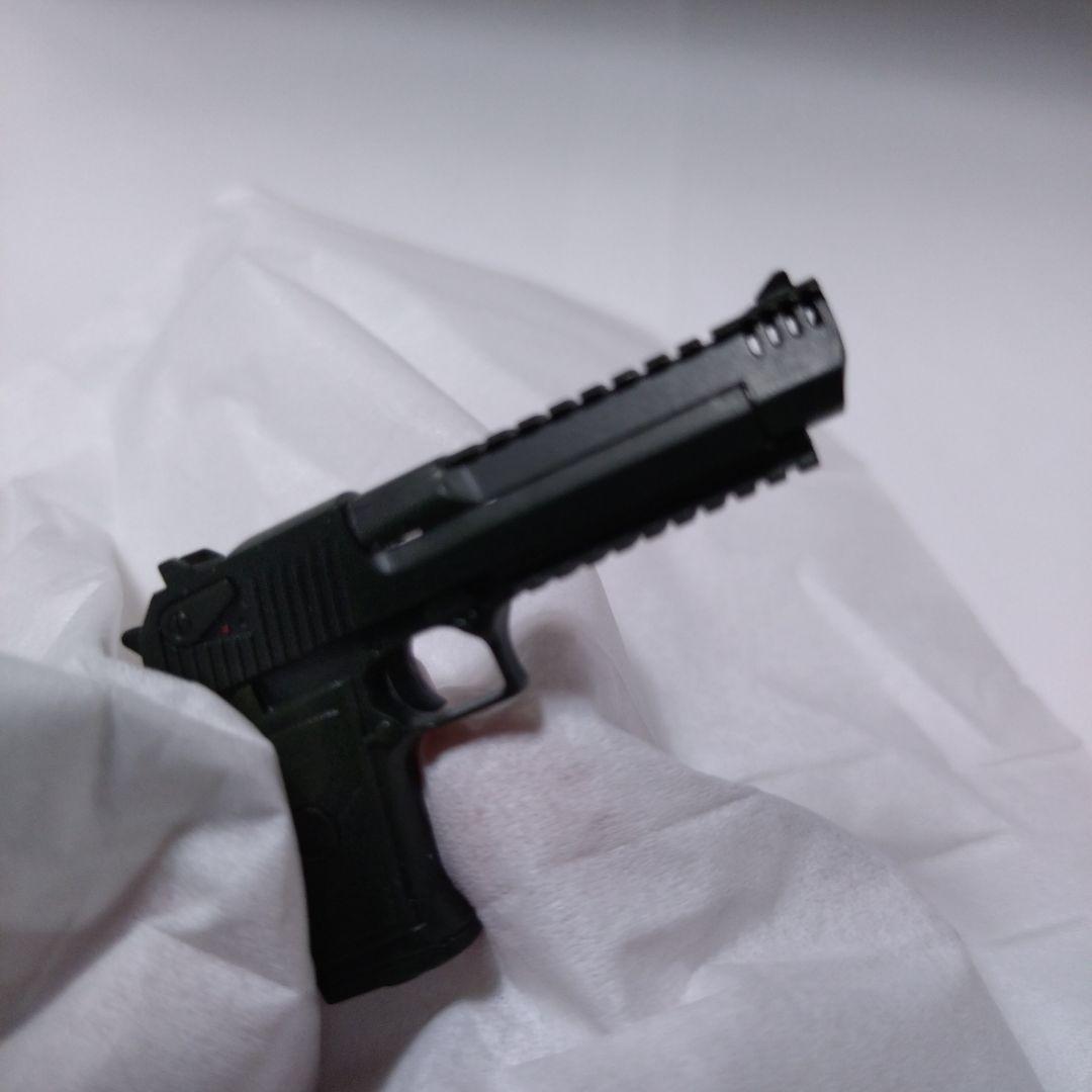 1/6ホットトイズ デッドプール&ウルヴァリン デザートイーグルMark L6