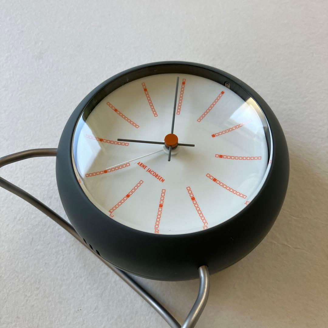 新品 アルネ ヤコブセン テーブルクロックBANKERS バンカーズ グレー