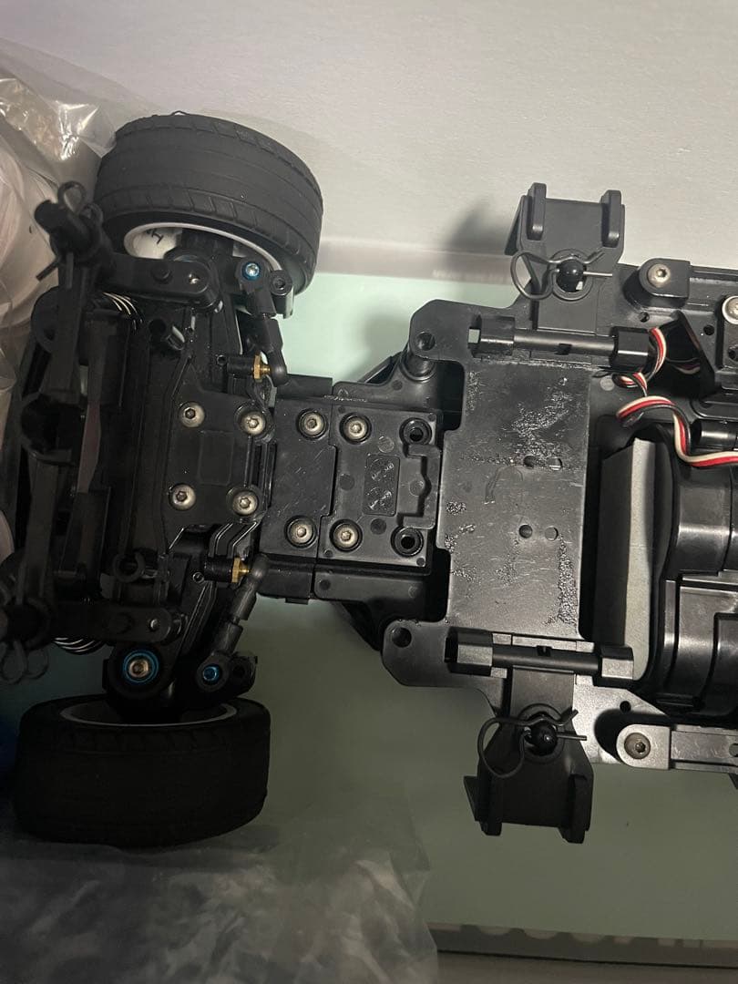 タミヤ MB-01シャーシ、 フィアットアバルト1000ボディ付き、サーボ