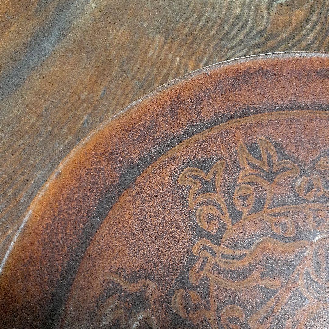 中国定窯柿釉印花文小皿