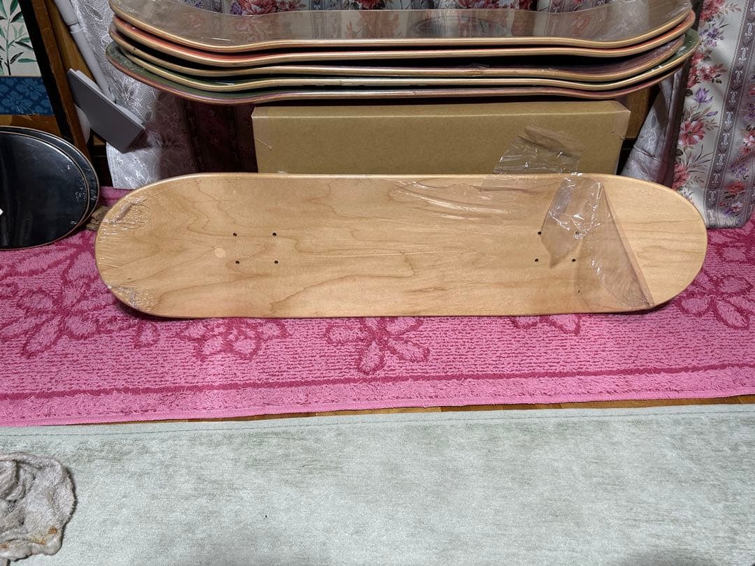 DRIVEN ドリブン スケートボード デッキ