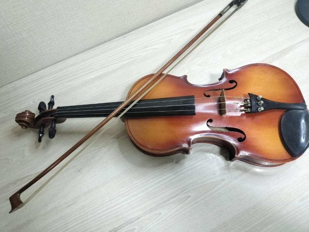 ズズキ バイオリン 1964 NO.5 ビンテージ ケース付 レア - メルカリ