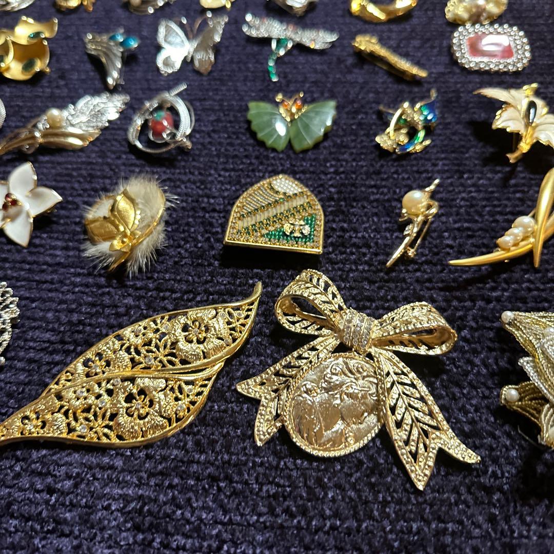 vintage】ブローチセット 多様なデザイン 130点以上