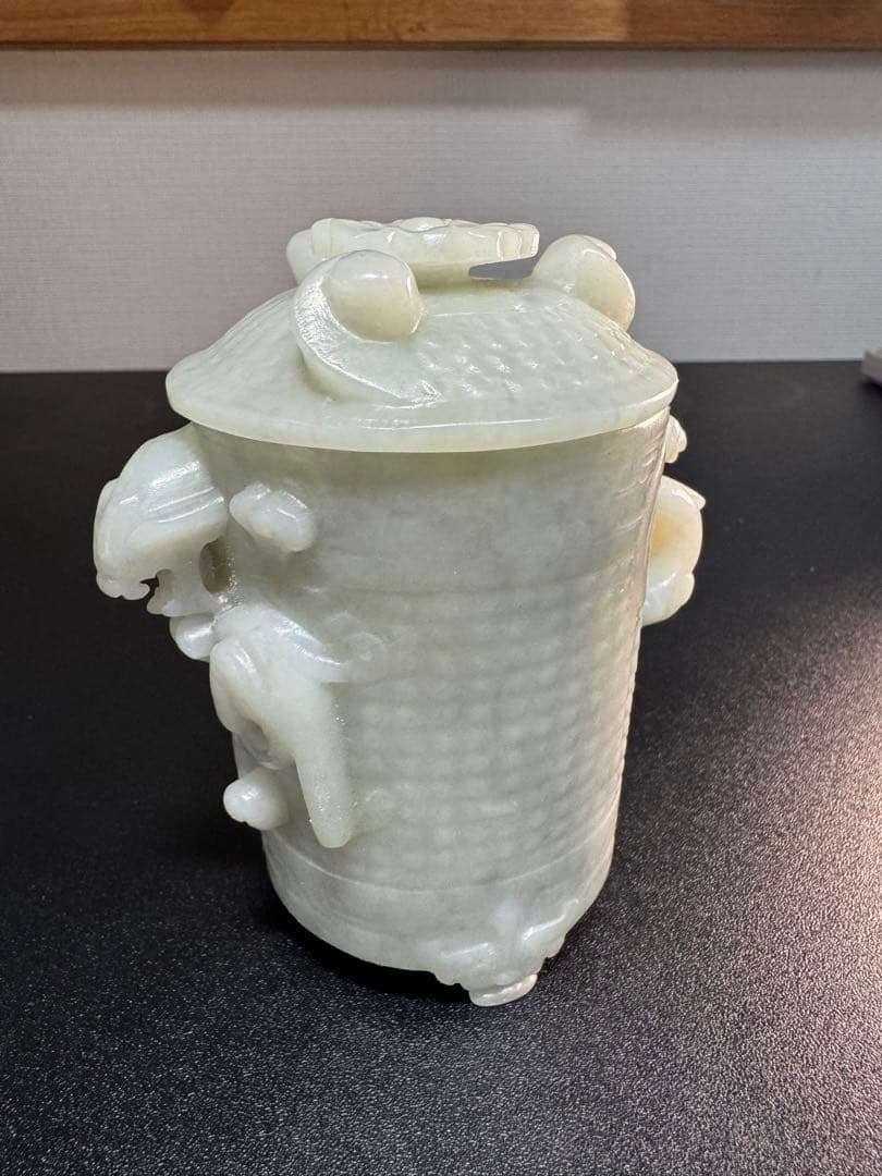 漢時代 和田玉 龍文 玉杯 中国美術 神獣置物 置物 玉彫刻古玩 旧家