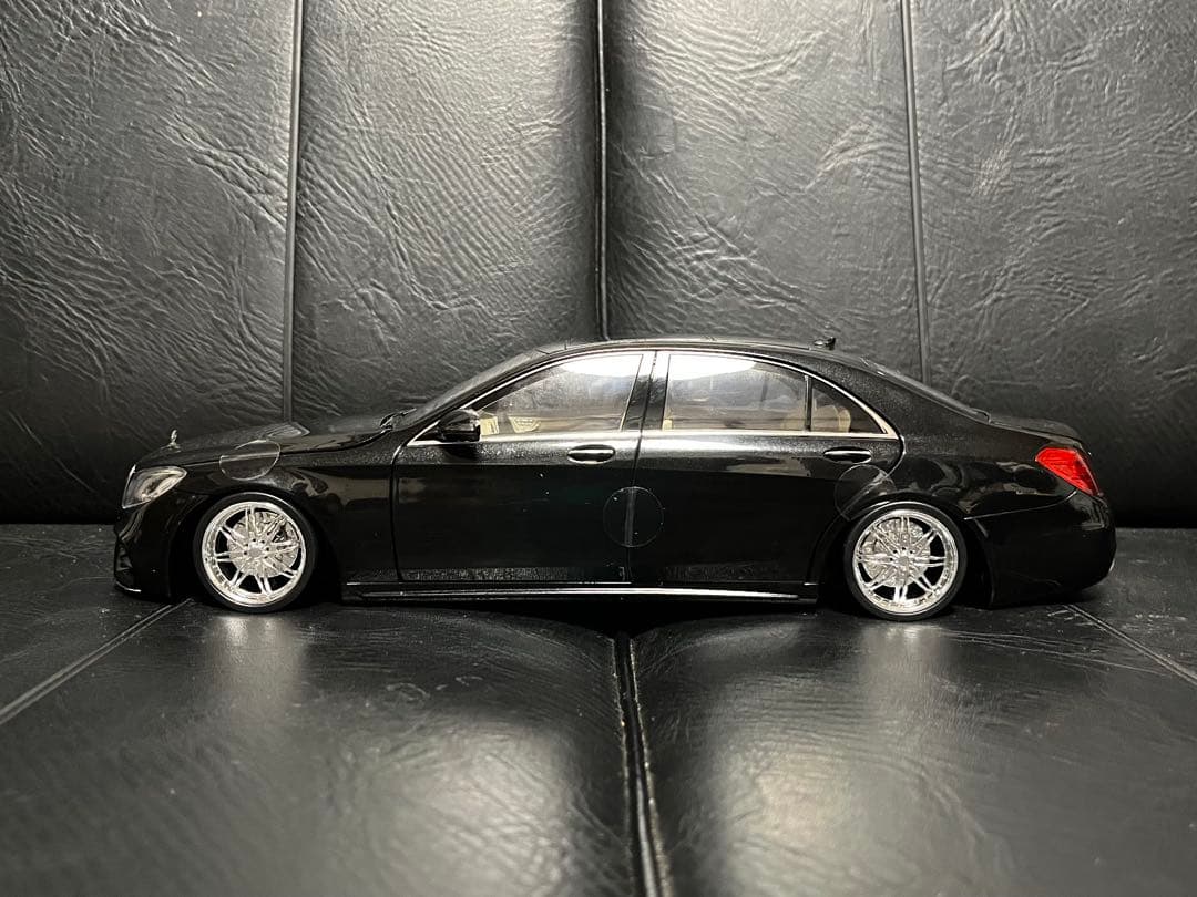 メルセデスベンツ　Sクラス　1/18