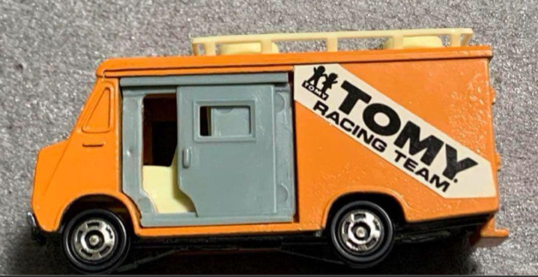 トミカ いすゞ エルフ ハイルーフ 輸出仕様