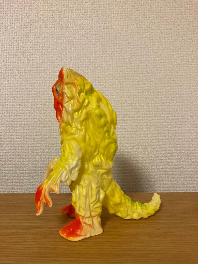 ブルマァク　ヘドラ　蓄光