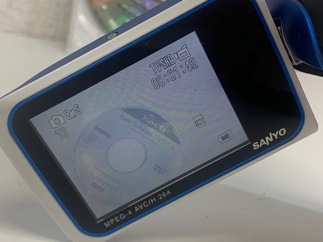 ☆SANYO デジタルムービーカメラ Xacti DMX-CA8 ビデオカメラ