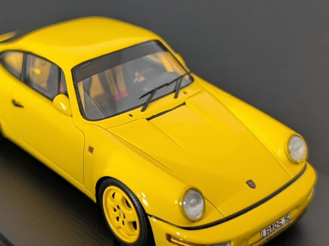 スパーク 1/43 ポルシェ 964 カレラ RS クラブスポーツ 1992