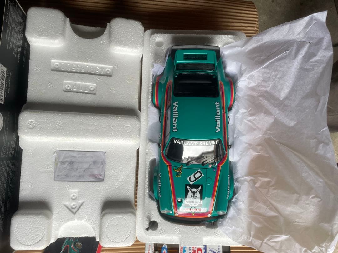 自動車 Schuco 1/18 Porsche 934 RSR #9 Vaillant