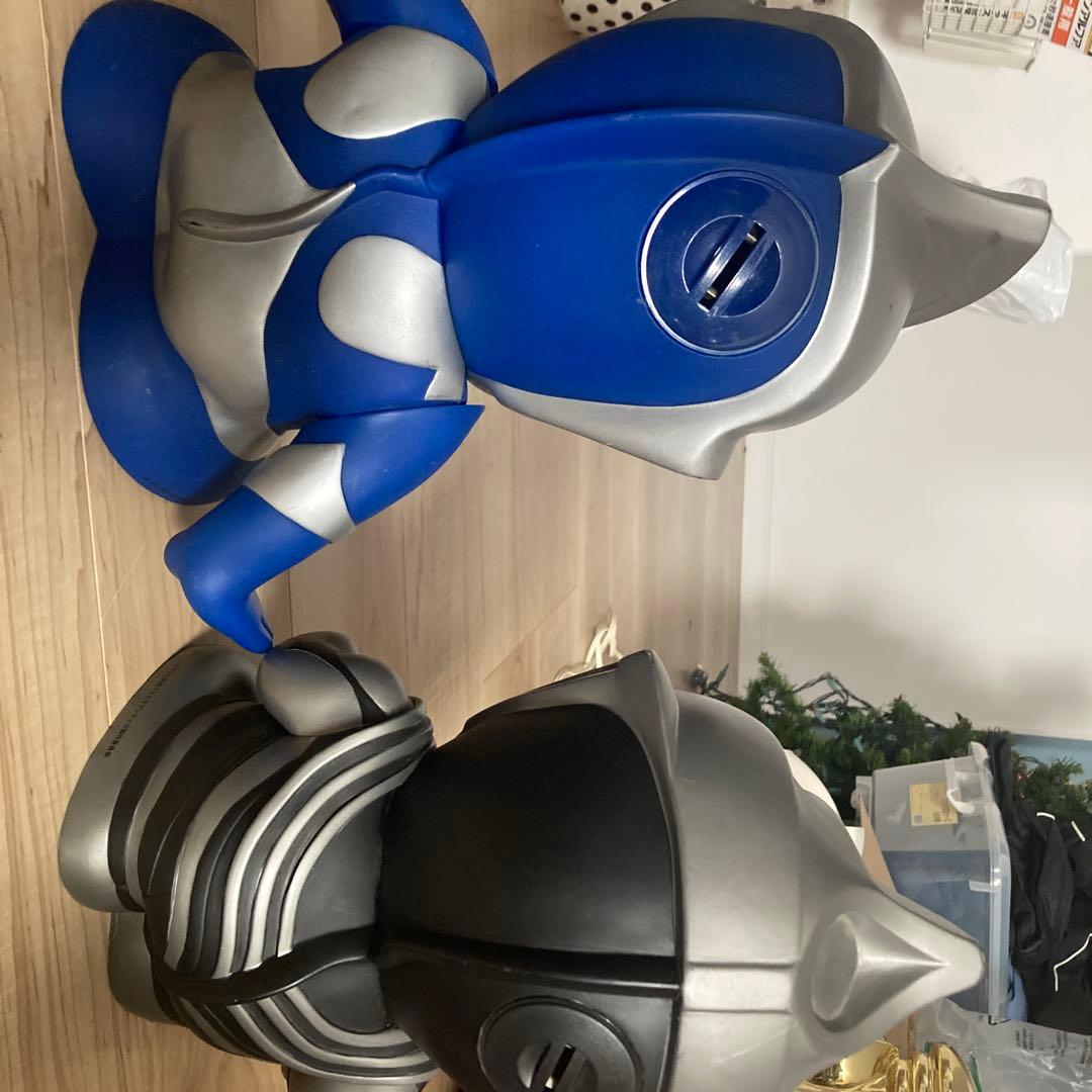 ウルトラマン フィギュア 貯金箱２体