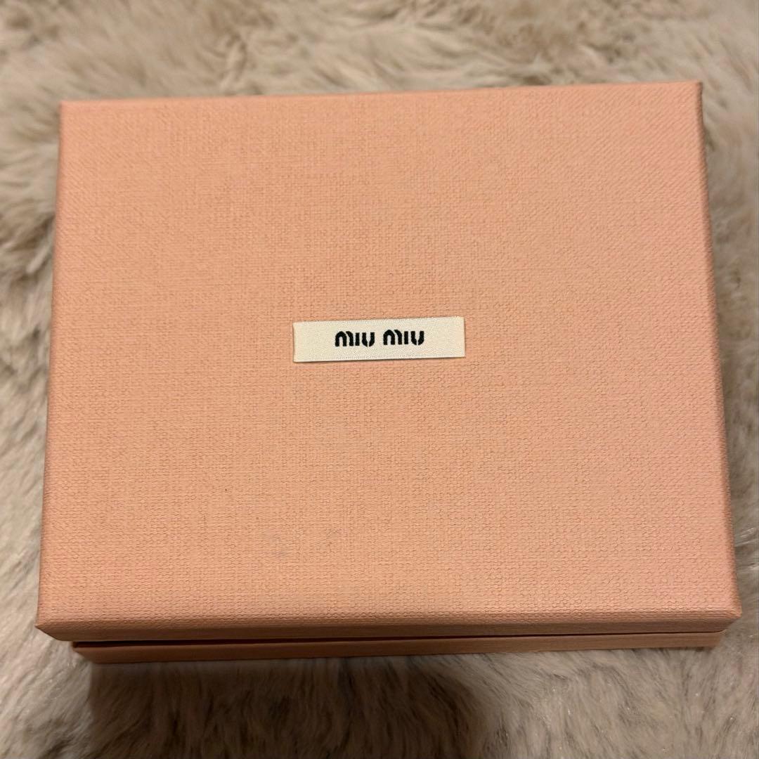 miu miu ピンクレザーケース ミュウミュウ マテラッセ