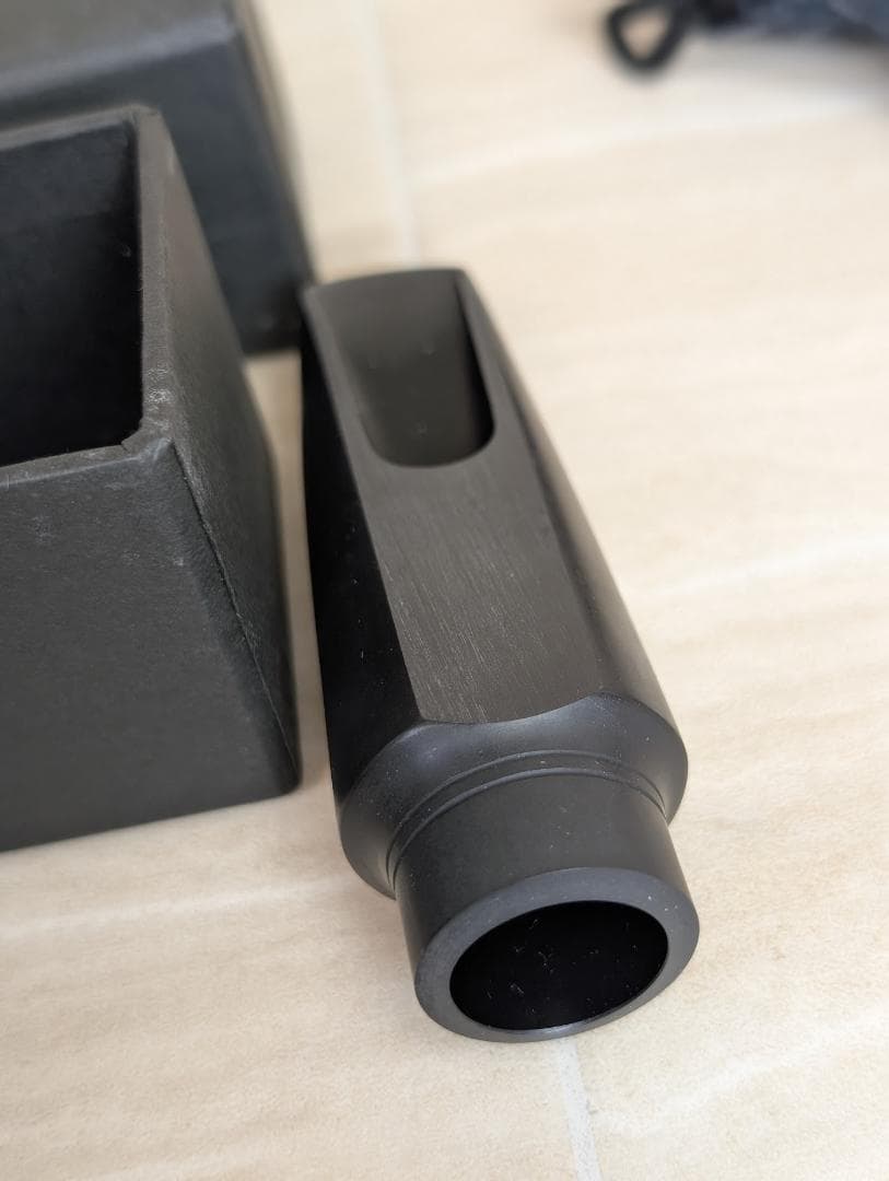 AIZEN　JAPAN　アイゼン　5　サックス　マウスピース　ブラック　黒