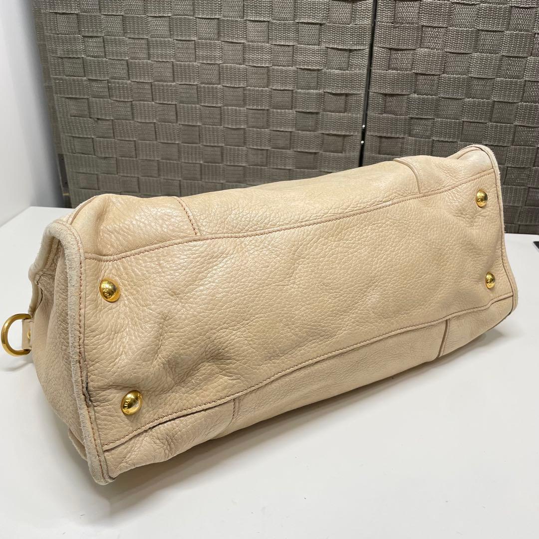 ア*オ様 PRADA ベージュ レザー ハンドバッグ