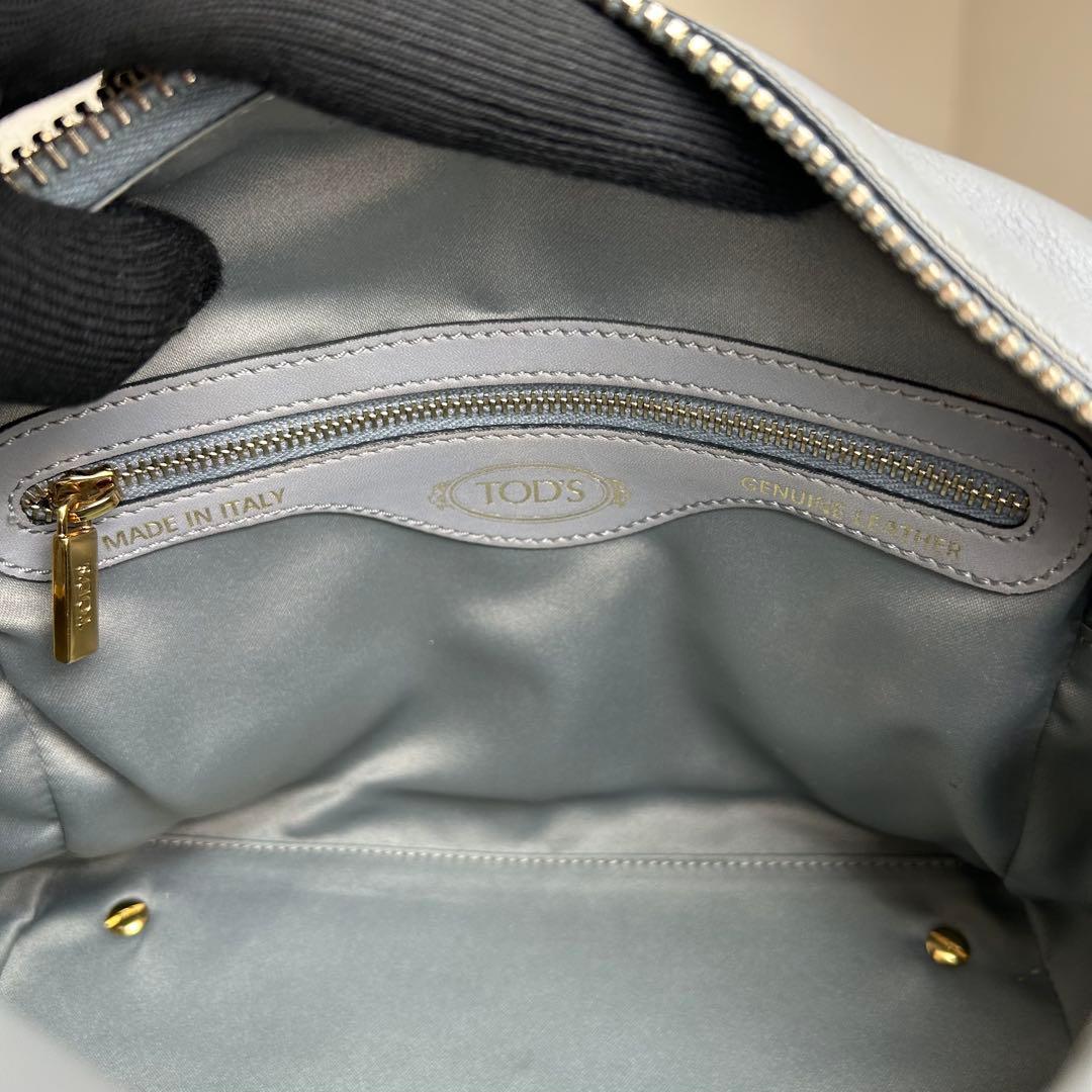 TOD'S　トッズ　ミニショルダーバッグ　2way　レザー　グレー　Dキューブ