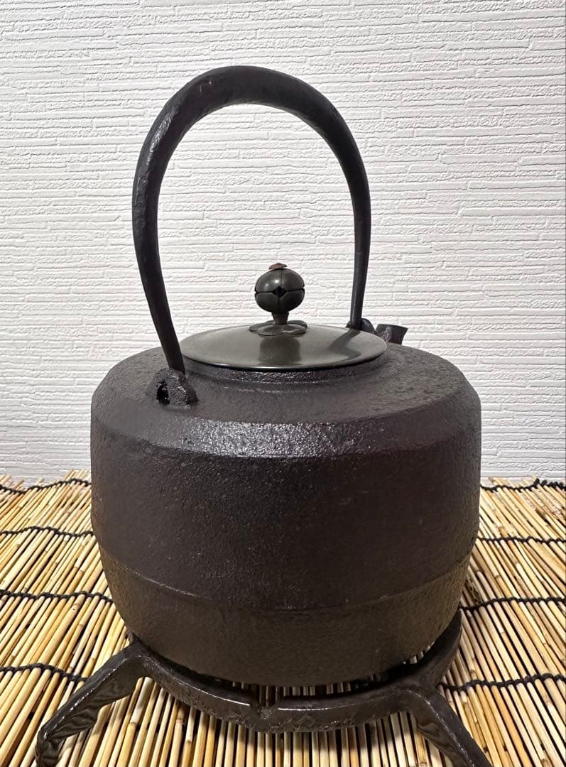 未使用、山形水沢 伝統工芸士 菊池 政光作 飾銅蓋 南部鉄瓶　南部鉄器　鉄瓶