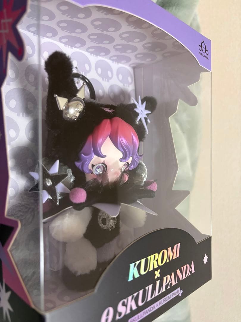 POP MART SKULLPANDA × クロミ ぬいぐるみペンダント