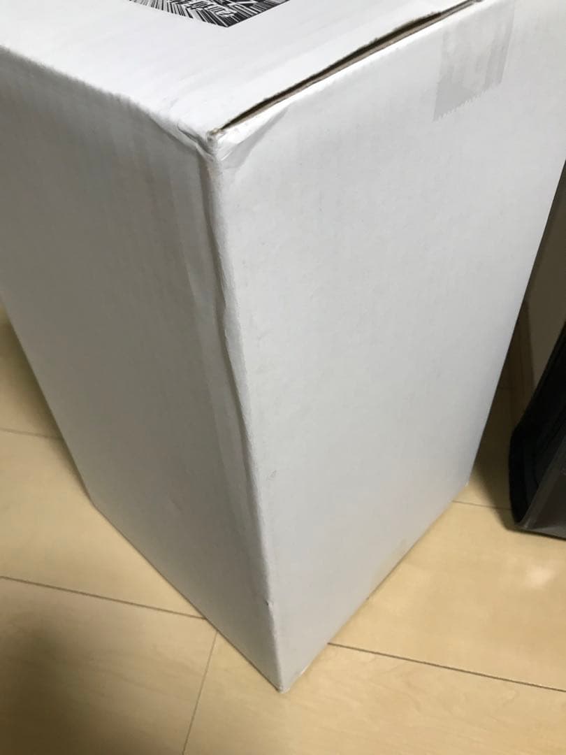 カップヌードルクエスト　カップヌードル食ってる風　寝袋