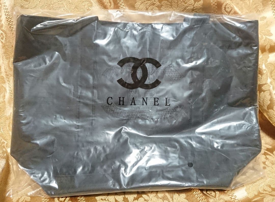 ☆CHANEL ノベルティ 大きめトートバッグ☆