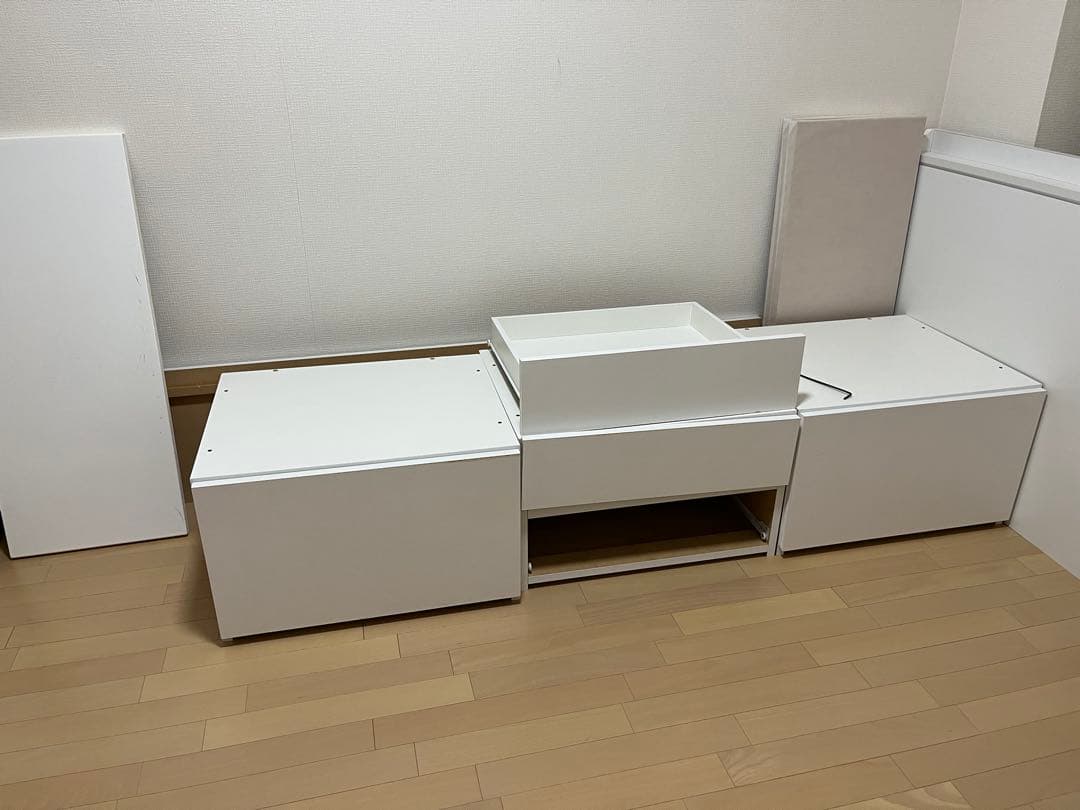 【ニトリ】シングル ベッドフレーム　大容量収納・コンセント付き　お引き取り限定