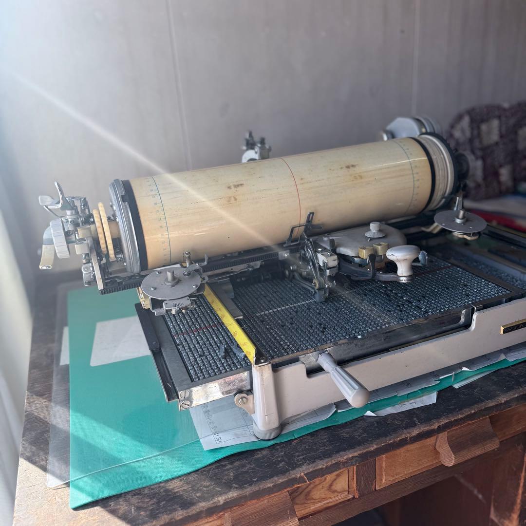 2240様感謝‼️希少‼️可動‼️日経　和文タイプライターとスペア文字『新撰組』三箱