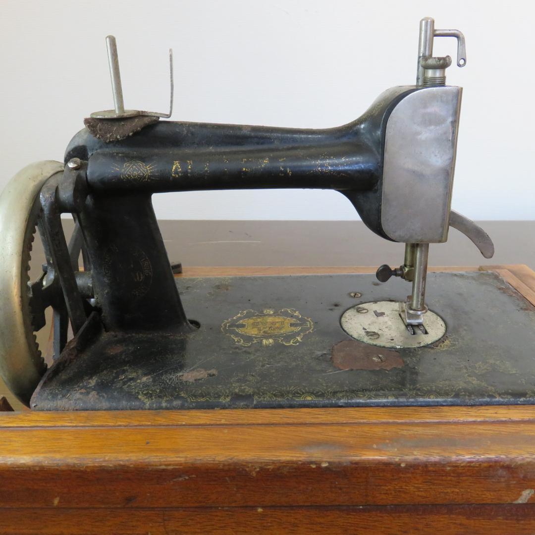 オールリード 初期型 手回しミシン 和製アンティーク 昭和レトロ オブジェ
