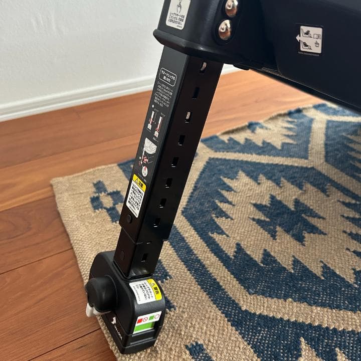 Aprica フラディアグロウ ISOFIX