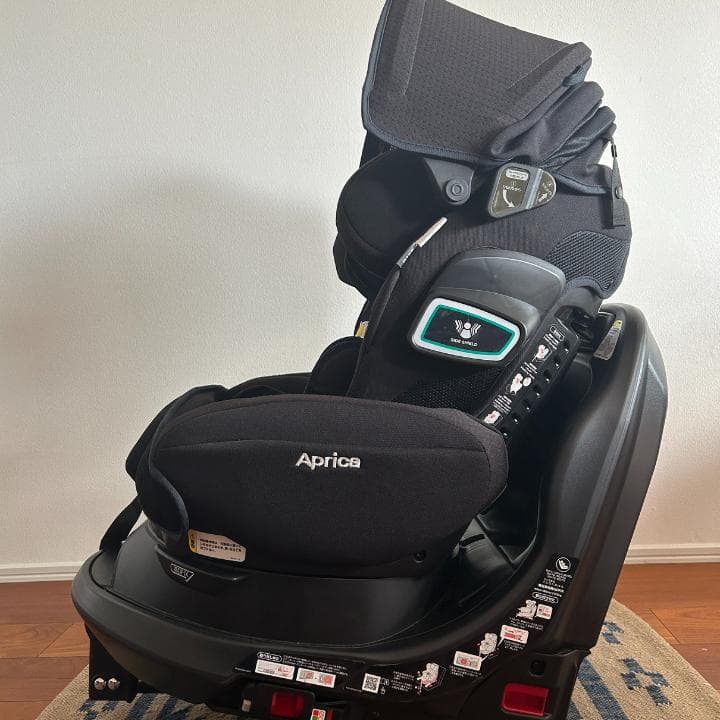 Aprica フラディアグロウ ISOFIX