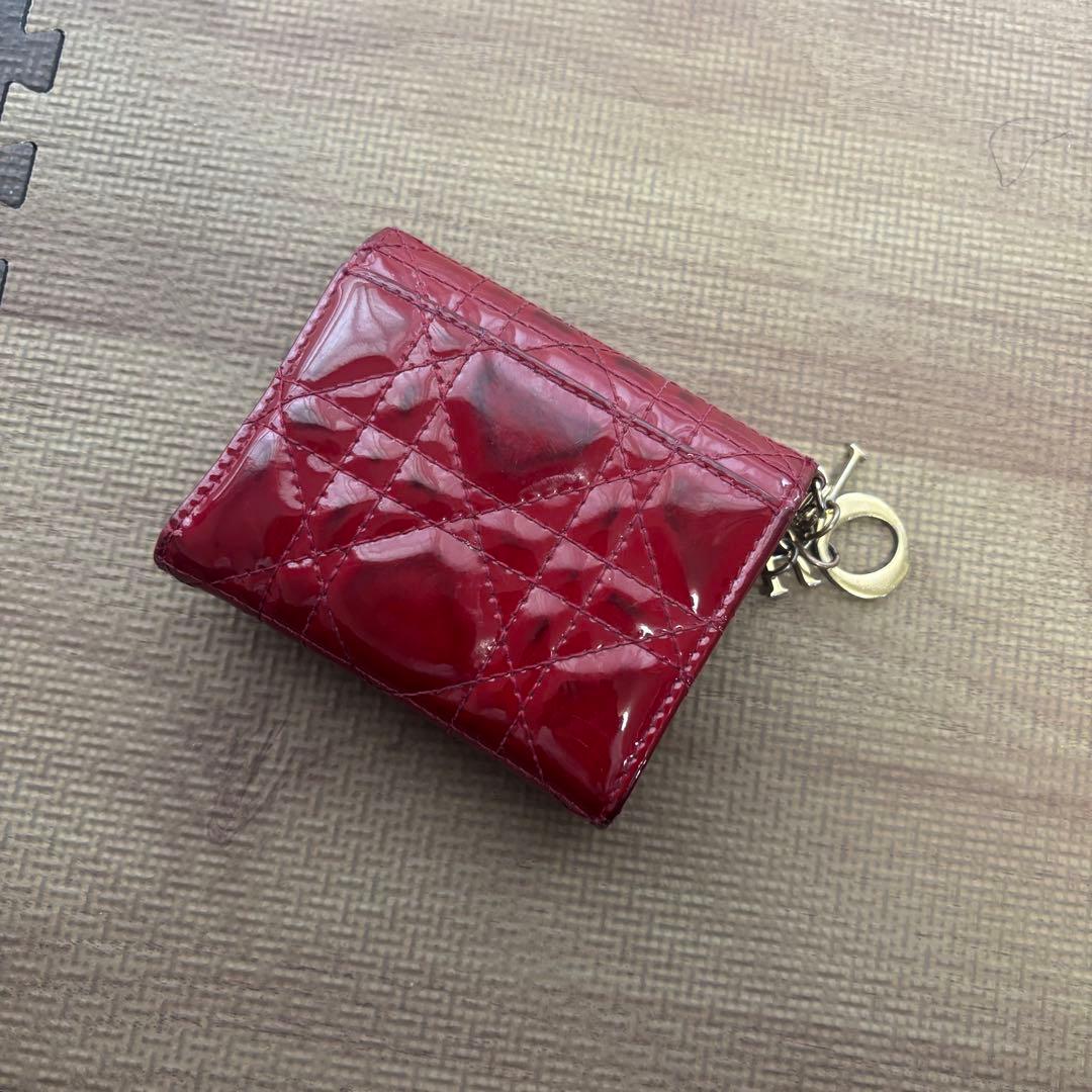 クリスチャンディオール パテントレザー 三つ折り財布　ロータスウォレット