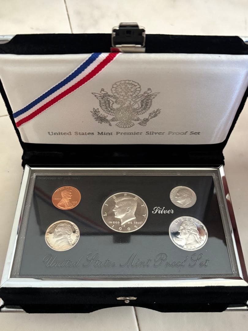 アメリカ造幣局 1995 プレミア シルバー プルーフセット アメリカ合衆国 楽天市場】1995 米国造幣局プレミア シルバー プルーフ セット : 世界