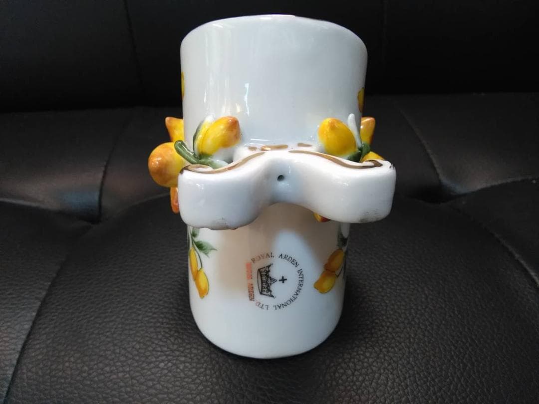 ROYAL ARDEN 手書き植物文様 植物蕾彫刻 取っ手付の品 印