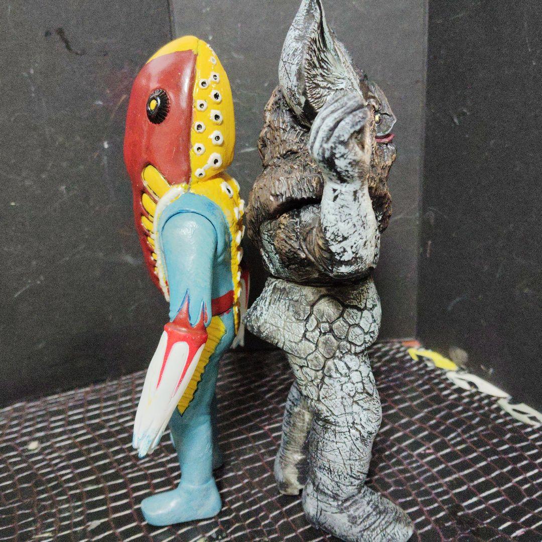 ウルトラ怪獣旧型絶版ソフビイカルス.メトロン星人（Ｎo2693ni2644th）