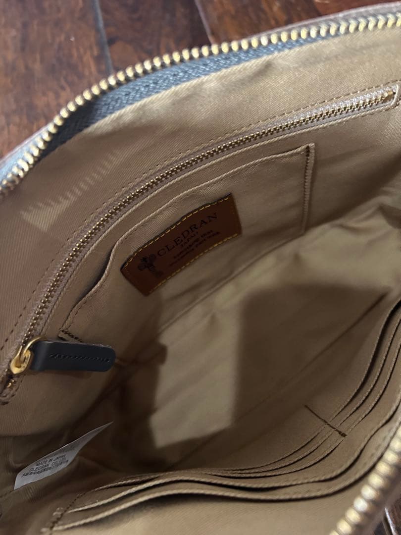 クレドランショルダーバッグ新品未使用