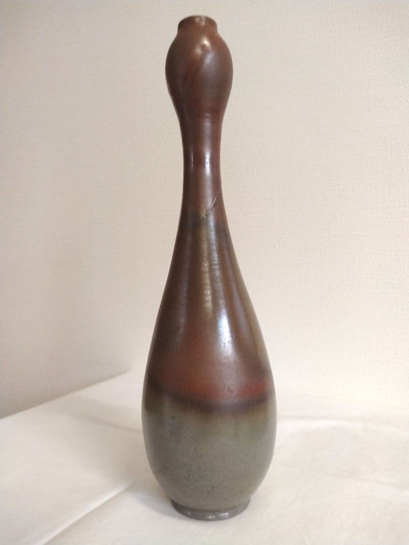 備前焼　二代藤原楽山（岡山県指定重要無形文化財保持者）作　塩青焼一輪立