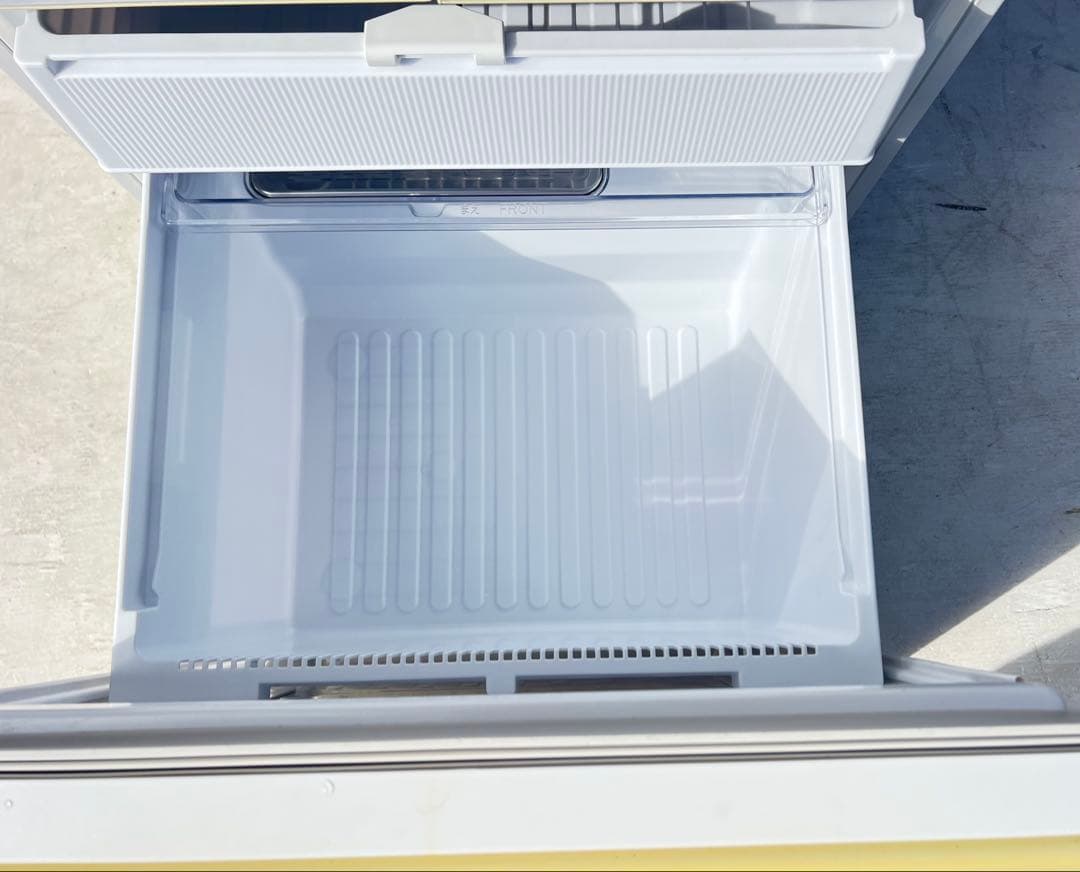 SHARP 4ドア2018年415L SJ-GT42D-W