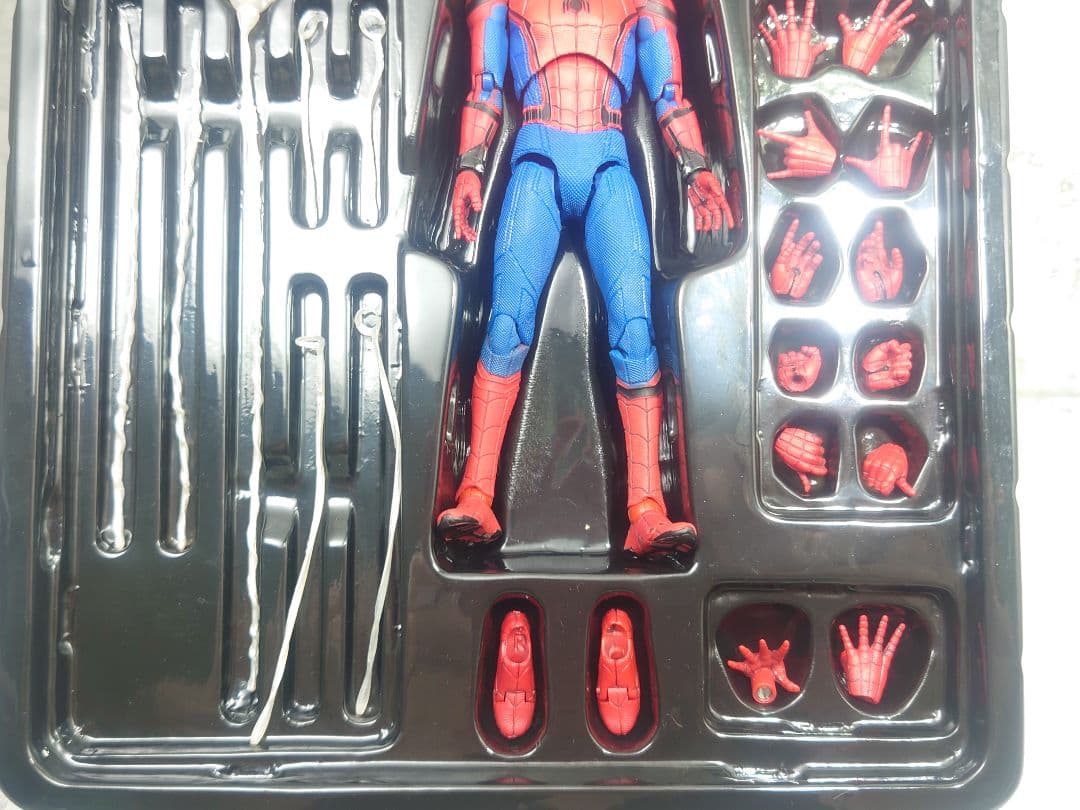 マフェックス No.103 MAFEX スパイダーマン ホームカミング 1.5 アメコミ