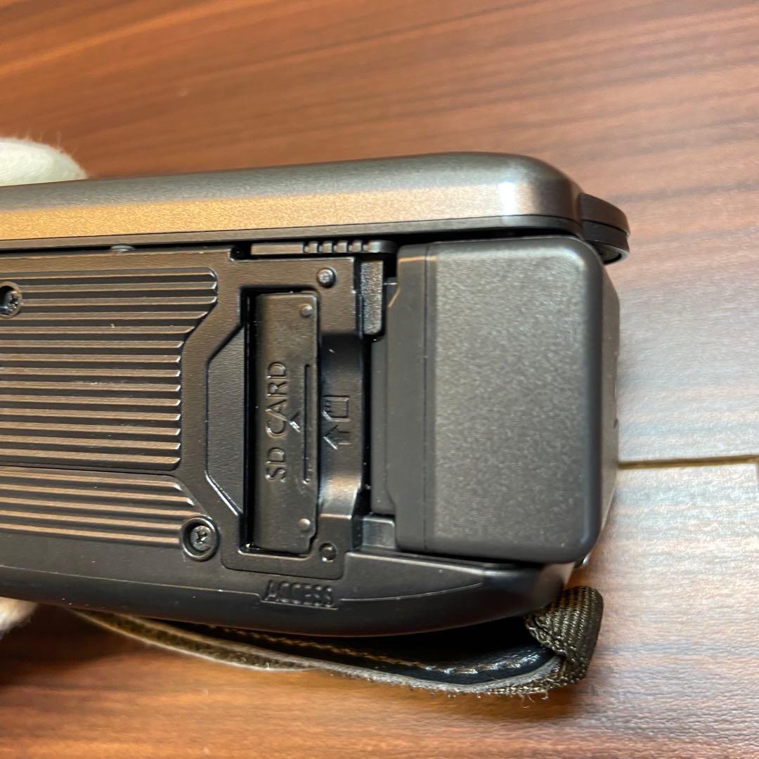 Panasonic HC-V210M ビデオカメラ ほぼ新品 3833