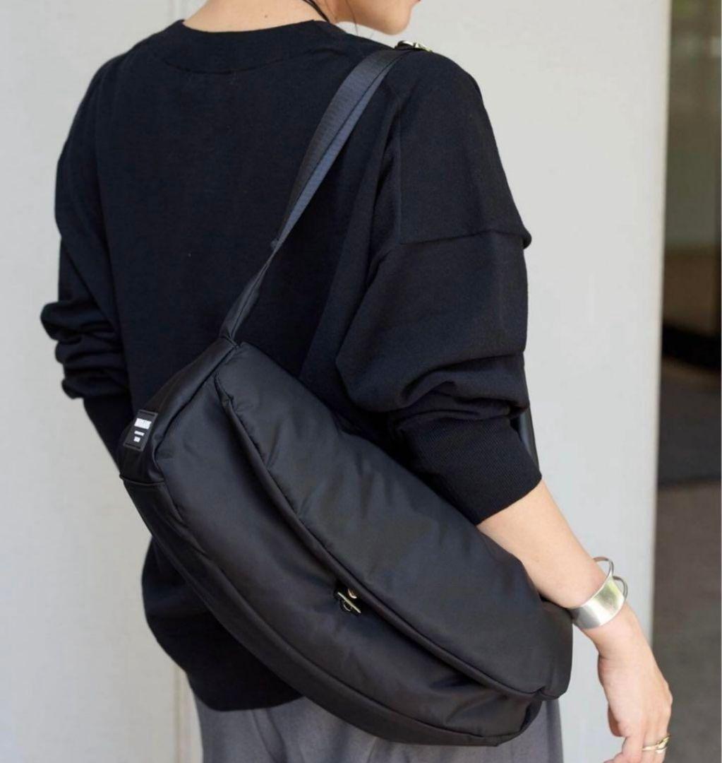 ＜NOMADIS＞LUCK ショルダーバッグ