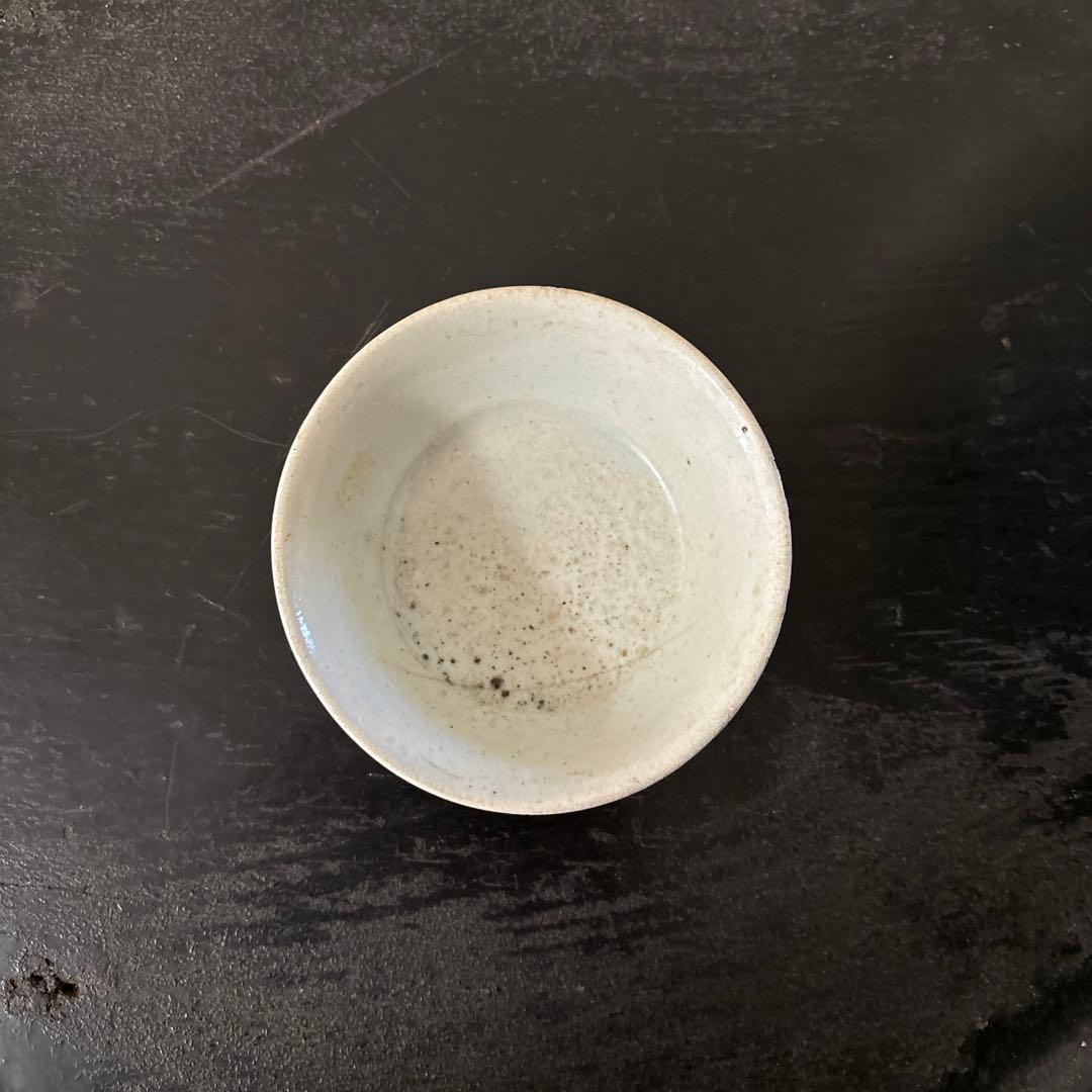 李朝盃　堅手　小鉢　白磁　酒器　小服茶碗　韓国アンティーク　古道具　民芸　古陶磁