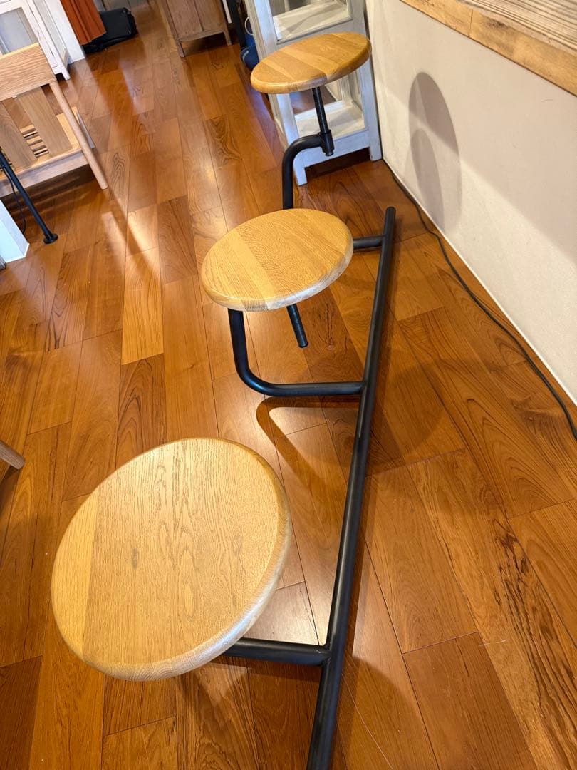 【展示品】ナラ無垢材座面の3連ベンチ