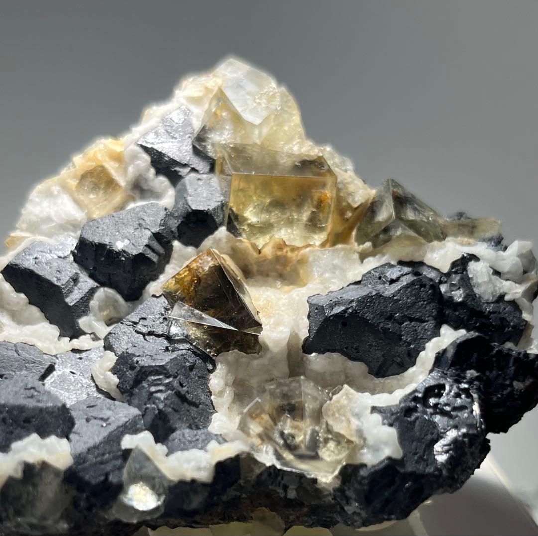 The Bull Vein産 フローライト 蛍石 原石 鉱物 鉱物標本