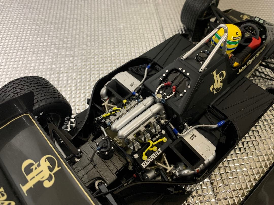 BIGサイズ！F1 ロータスルノー97T アイルトンセナ 1/12】 - メルカリ